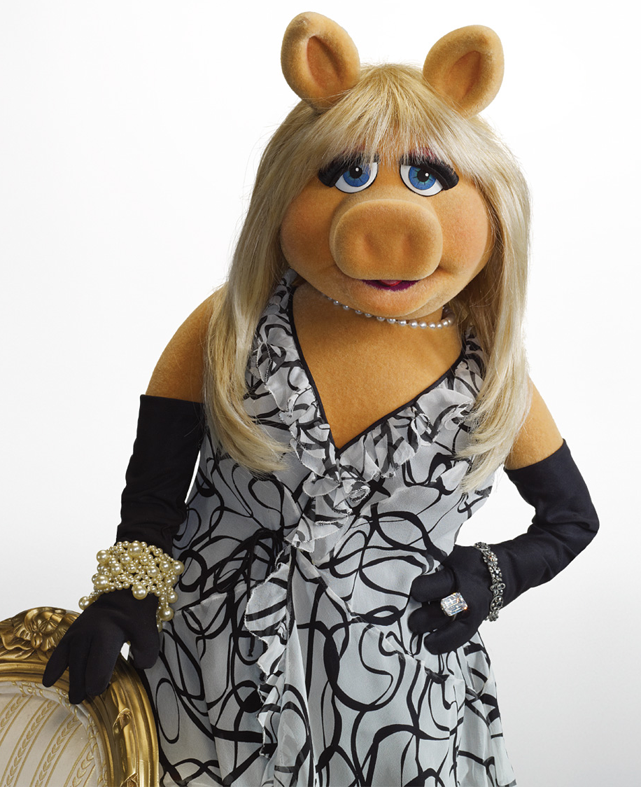 miss piggy doll 1970s