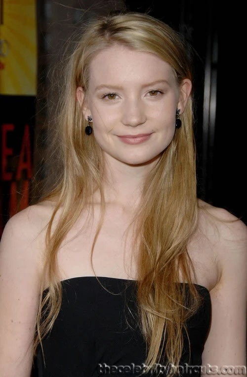 Mia Wasikowska - Photo Set