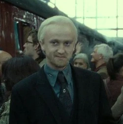 Draco Malfoy Adulto.jpg