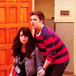 Tumblr m2w33nVbBz1qaf78po3 250.gif