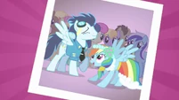 Soarin' and Rainbow Dash S02E26