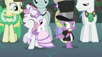 Spike and Sweetie Belle dancing 2 S2E26