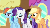 Rarity bring out strange S2E25