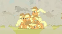 Pile of Applejacks S2E26