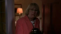 5x19 - Karen gets an idea