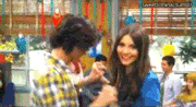 Tumblr lssjdsApAb1qdgk7io2 400