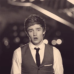 Leeyum7.gif
