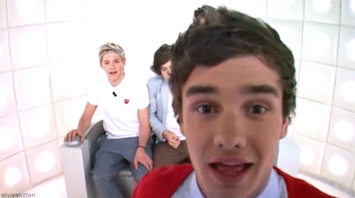 Leeyum16.gif
