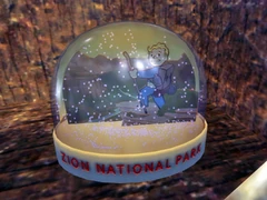 Snow globe - Honest Hearts