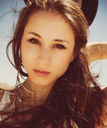 Troian82