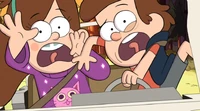 Dipper and Mabel screaming in horror