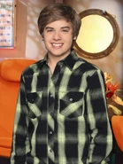 The-suite-life-on-deck-dylan-sprouse-4