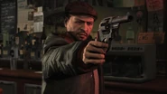 PassosAimingRevolver