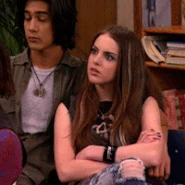 Tumblr m0oou3tp7T1qh3yvfo8 r2 250