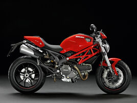 2011-Ducati-Monster-796