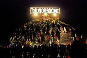 Mad-max-thunderdome