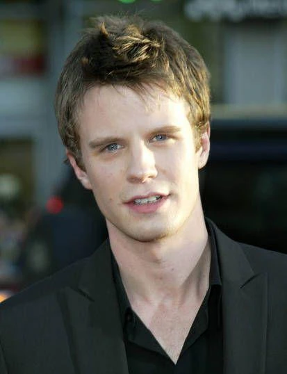 Luke Mably/Images - TV Database Wiki