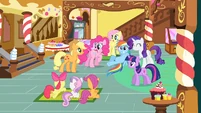 Main 6 about to share a group hug S1E23