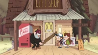 S1e6 lock cute biker in