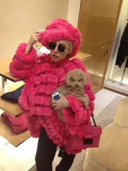 8-7-12 Shopping at Giorgio Armani 001