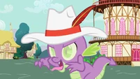 Spike blinks like a reptile S2E10