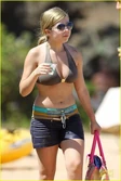Normal jennette-mccurdy-hawaii-holiday-03