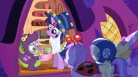 Spike holding the candy bowl S2E4