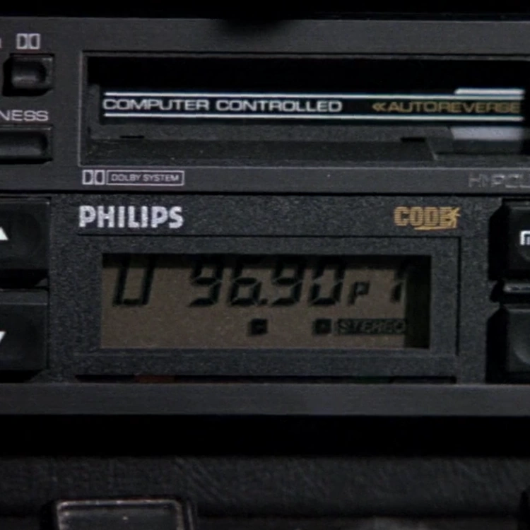 V8 Vantage - Radio Scanner