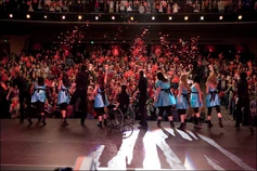 http://glee.wikia