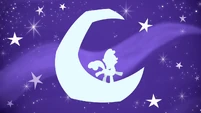 Sweetie Belle sings on the moon S1E17