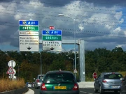 N19-1
