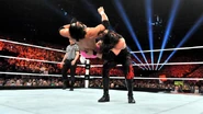 Raw 11.5.12.22