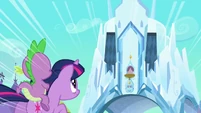 Spike 'The castle' S3E2