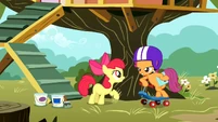 Scootaloo returns S01E18