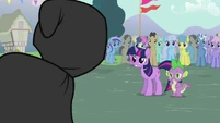 Hooded Trixie S3E05