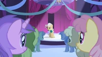 Mayor speaking to the audience S1E01