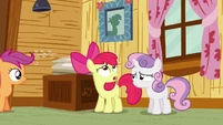 Apple Bloom rolls eyes S3E06