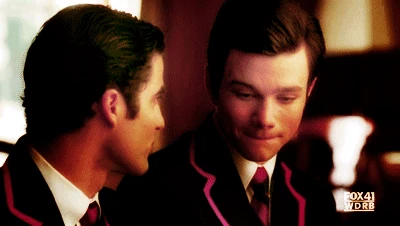 Klaineseshoulderbump