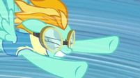 Lightning Dust losing control S3E7