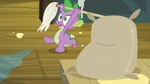 Spike clumsy with the mop S03E09