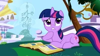 Twilight Sparkle pondering S1E01