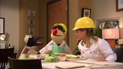 TheMuppetsKitchen-World'sBiggestSandwich-Penguin