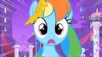 Rainbow Dash sees Soarin's falling pie S1E26