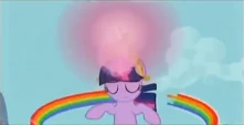 Twilight uses her element S3E10