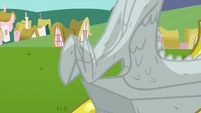 Discord's stone feet S03E10