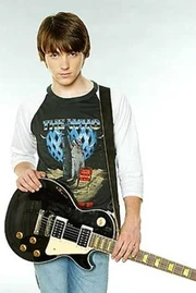 442251-0rhle drake bell 4 s2h large
