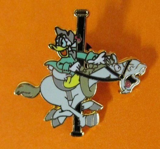 Donaldasichabodridingichabodshorseonacarousel.jpg (1 KB) Donaldasichabodridingichabodshorseonacarousel
