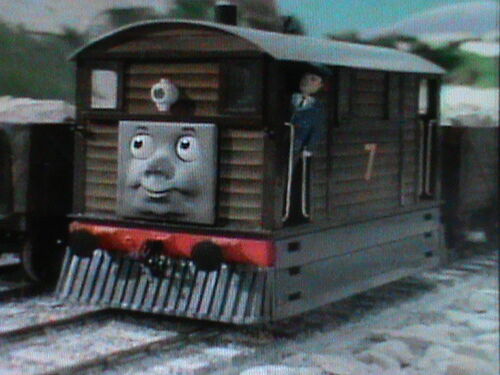thomas and friends tomy toby