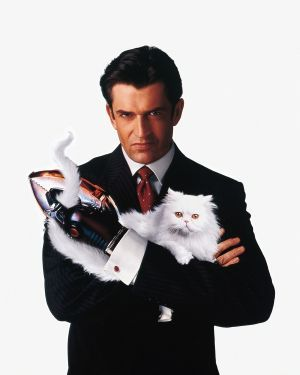 claw rupert everett gadget inspector garra