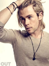 ChrisHemsworth214x350 0